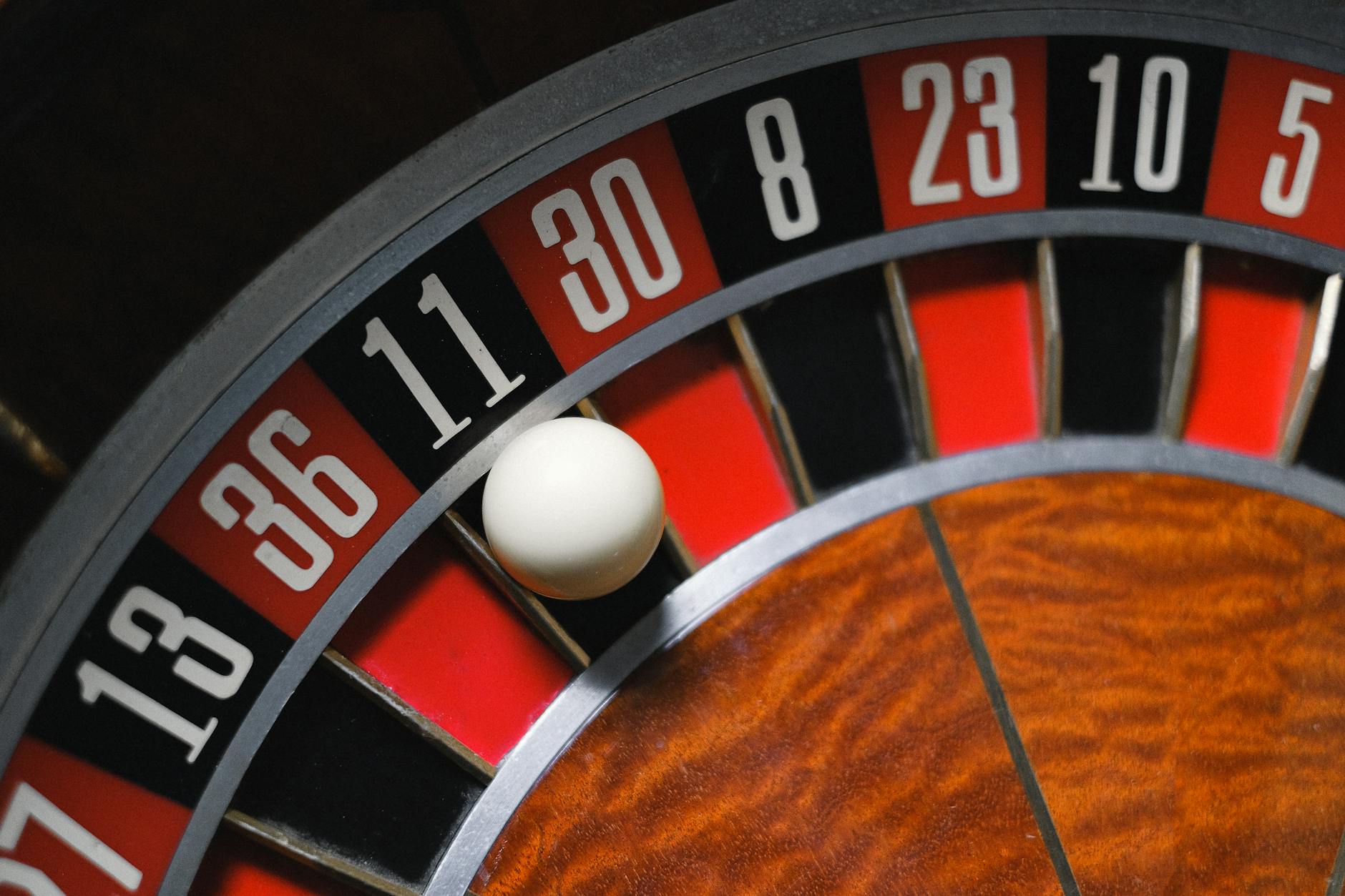 Hiệu ứng vòng quay và jackpot trong game nổ hũ online